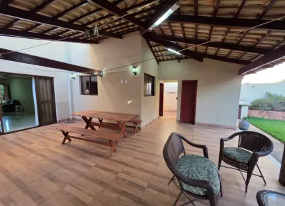 Casa de Condomínio com 3 Quartos à venda, 252m² no Loteamento Portal do Sol I, Goiânia