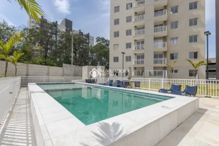 Apartamento com 2 Quartos para alugar, 45m² no Igara, Canoas