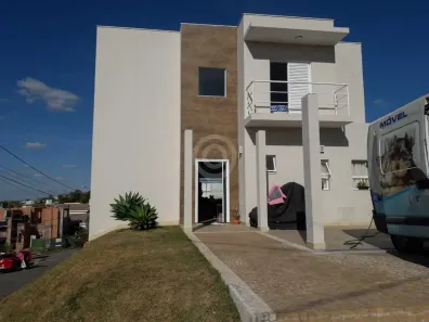 Casa de Condomínio com 4 Quartos à venda, 210m² no Parque das Laranjeiras, Itatiba