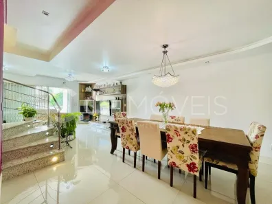 Casa com 4 Quartos para alugar, 397m² no Jardim Itu, Porto Alegre