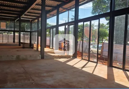 Ponto Comercial para alugar, 420m² no Presidente Roosevelt, Uberlândia