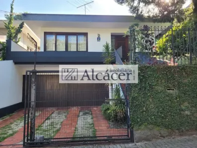 Casa com 7 Quartos para alugar, 230m² no Mercês, Curitiba