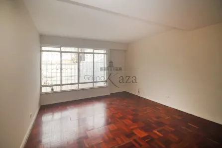 Casa com 2 Quartos para alugar, 160m² no Vila Cordeiro, São Paulo