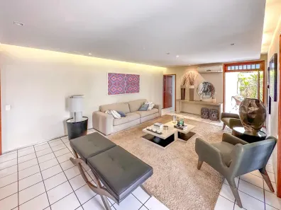Sobrado com 4 Quartos à venda, 435m² no Noivos, Teresina