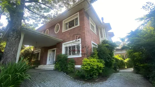 Ponto Comercial com 3 Quartos para alugar, 750m² no Três Figueiras, Porto Alegre