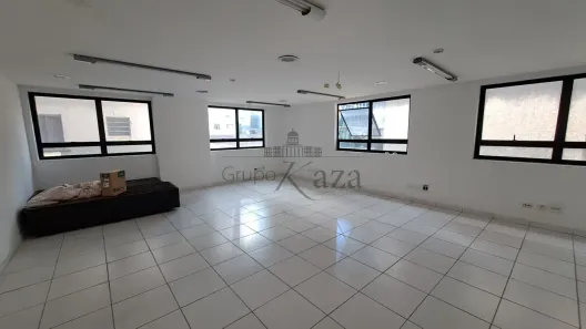 Prédio Comercial com 1 Quarto para alugar, 55m² no Cerqueira César, São Paulo
