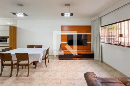 Casa com 2 Quartos à venda, 300m² no Vila Firmiano Pinto, São Paulo