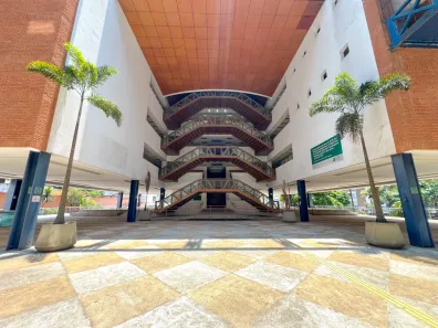 Prédio Comercial para alugar, 13000m² no Vila Olímpia, São Paulo