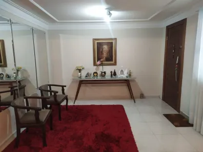 Sobrado com 3 Quartos à venda, 166m² no Jardim das Américas, Curitiba