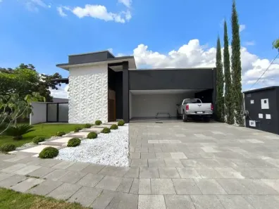 Casa de Condomínio com 3 Quartos à venda, 237m² no Residencial Condomínio Jardim Veneza, Senador Canedo