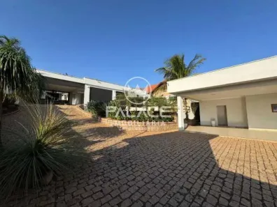 Casa com 4 Quartos à venda, 390m² no Centro, Piracicaba