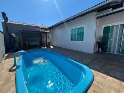 Casa com 2 Quartos à venda, 90m² no Adhemar Garcia, Joinville