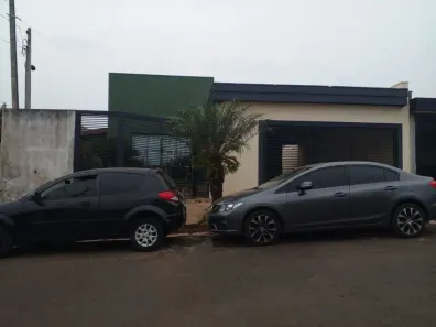 Casa com 4 Quartos à venda, 190m² no Jardim Universitário, Marília
