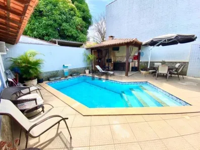 Casa com 3 Quartos à venda, 160m² no Itaipu, Niterói
