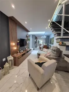 Sobrado com 3 Quartos à venda, 131m² no Vila Nivi, São Paulo