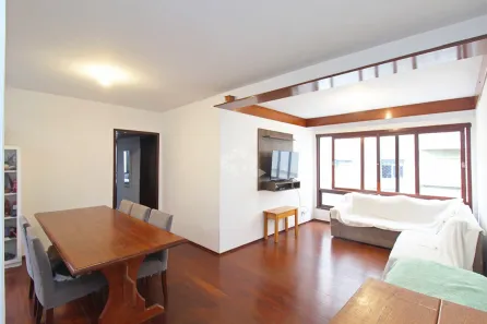 Apartamento com 3 Quartos à venda, 110m² no Auxiliadora, Porto Alegre