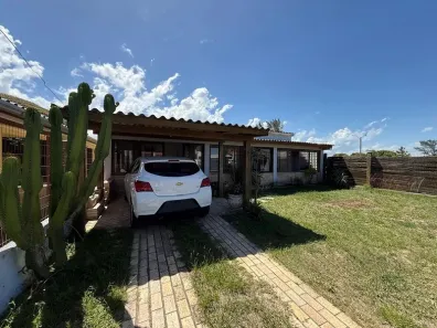 Casa com 2 Quartos à venda, 130m² no Presidente, Imbé