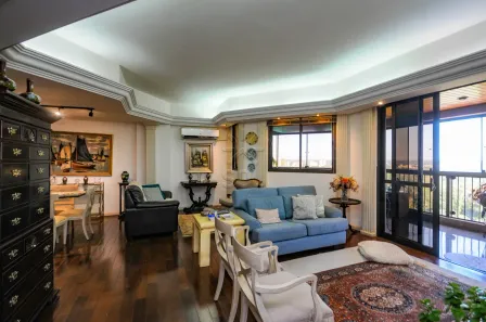Apartamento com 3 Quartos à venda, 242m² no Polo Centro, Foz do Iguaçu