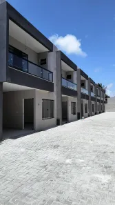 Casa de Condomínio com 4 Quartos à venda, 178m² no Pitangueiras, Lauro de Freitas