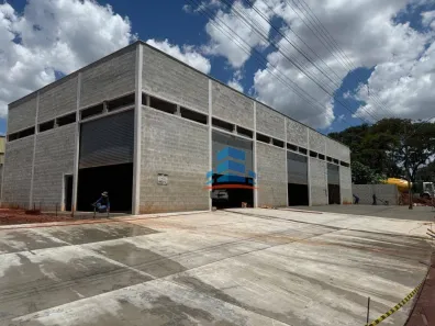 Galpão/Depósito/Armazém para alugar, 525m² no Jardim Petrópolis, Goiânia