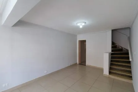 Casa com 3 Quartos para alugar, 118m² no Vila Gumercindo, São Paulo