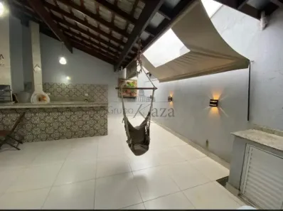 Casa de Condomínio com 2 Quartos à venda, 150m² no Jardim Santa Maria, Jacareí