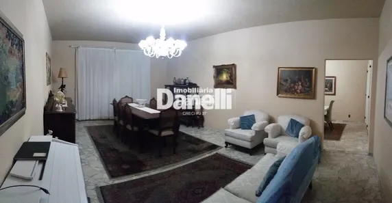 Casa com 3 Quartos à venda, 225m² no Centro, Taubaté