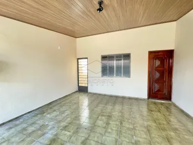 Casa com 2 Quartos para alugar, 175m² no Jardim Santa Helena, Jaú