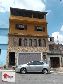 Sobrado com 3 Quartos à venda, 174m² no Vila Nhocune, São Paulo