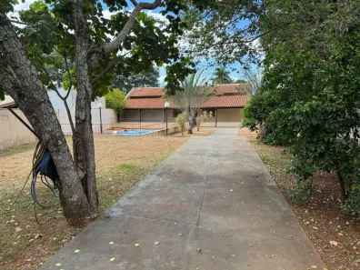 Fazenda/Sítio com 3 Quartos à venda, 204m² no Vale do Igapó III, Pederneiras