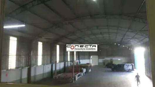 Galpão/Depósito/Armazém para alugar, 1000m² no São Pedro, Valinhos