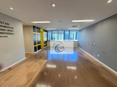 Sala Comercial para alugar, 245m² no Vila Olímpia, São Paulo