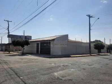 Casa com 3 Quartos à venda, 129m² no Jardim das Estações (Vila Xavier), Araraquara