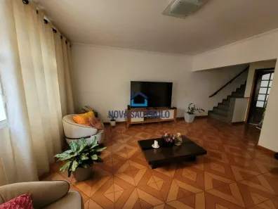 Casa com 4 Quartos à venda, 400m² no Vila Gumercindo, São Paulo