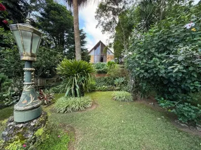 Casa com 4 Quartos à venda, 200m² no Carlos Guinle, Teresópolis