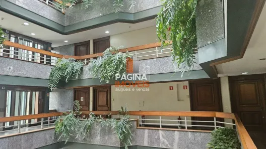 Ponto Comercial à venda, 75m² no Higienópolis, Porto Alegre