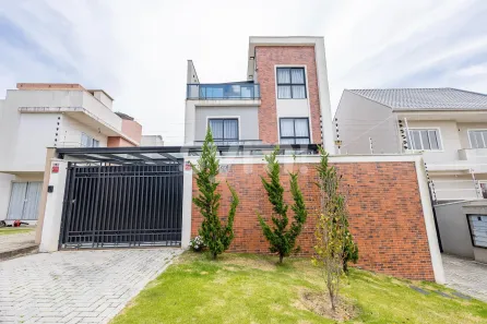 Sobrado com 3 Quartos à venda, 270m² no Boa Vista, Curitiba