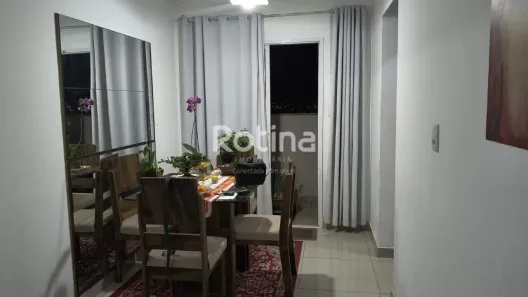 Apartamento com 2 Quartos à venda, 56m² no Segismundo Pereira, Uberlândia