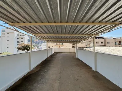 Sobrado com 4 Quartos para alugar, 150m² no São Mateus, Juiz de Fora