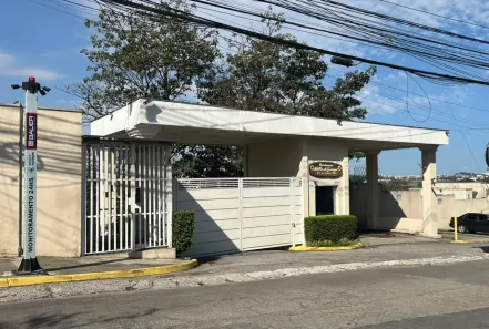 Casa de Condomínio com 2 Quartos à venda, 90m² no Jardim Marilu, Carapicuíba