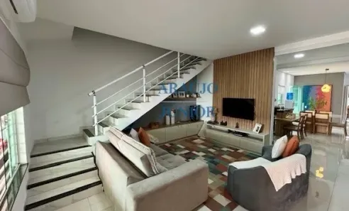 Sobrado com 3 Quartos à venda, 180m² no Vila Santa Maria, Americana