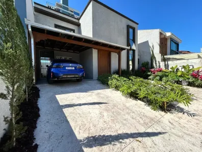 Casa com 3 Quartos à venda, 175m² no Dom Bosco, Itajaí