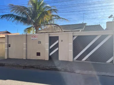 Casa com 3 Quartos à venda, 149m² no Vila Santo Antonio - Conjunto Liberdade, Aparecida de Goiânia