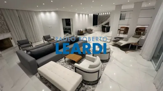 Casa com 5 Quartos para alugar, 1295m² no Tamboré, Santana de Parnaíba