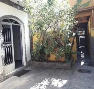 Casa com 3 Quartos para alugar, 110m² no Realengo, Rio de Janeiro
