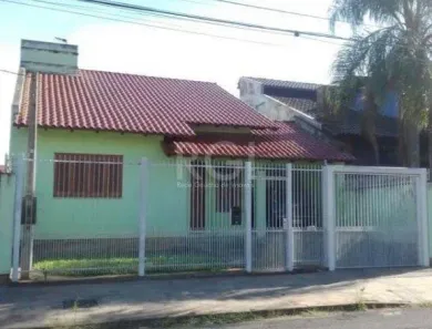 Casa com 3 Quartos à venda, 300m² no Vila Márcia, Cachoeirinha