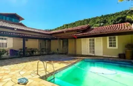 Casa com 4 Quartos à venda, 261m² no Itaipu, Niterói