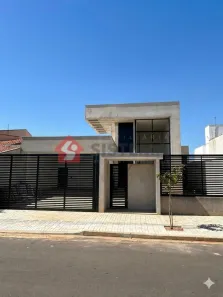 Sobrado com 3 Quartos à venda, 250m² no Bosque Itaju, Presidente Prudente
