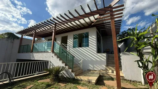 Casa com 3 Quartos à venda, 200m² no Do Carmo, Brumadinho
