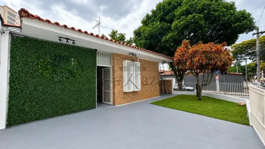 Casa com 3 Quartos para alugar, 273m² no Jardim Augusta, São José dos Campos